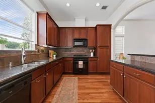 3917 Blossom St, Houston, TX 77007 - Photo 11