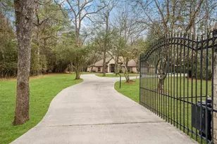 111 Whispering Meadow, Magnolia, TX 77355 - Photo 3