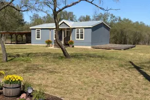 149 High Meadows Dr, Gonzales, TX 78629 - Photo 3