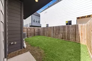 3012 Jensen Springs Ln, Houston, TX 77026 - Photo 21