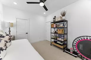 3012 Jensen Springs Ln, Houston, TX 77026 - Photo 17