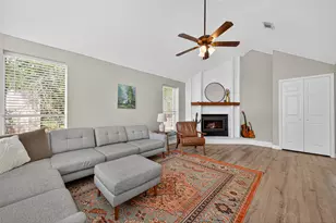 56 N Morningwood Ct, Spring, TX 77380 - Photo 17