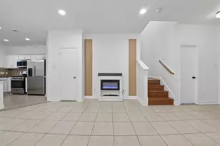 13150 Lawsons Creek Ln, Houston, TX 77072 - Photo 9