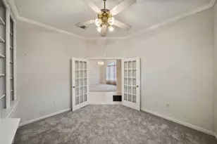 27 E Bellmeade Pl, The Woodlands, TX 77382 - Photo 5