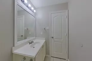 2002 Briar Grove Dr, Conroe, TX 77301 - Photo 13