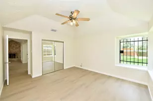 7034 River Bluff Dr, Houston, TX 77085 - Photo 17