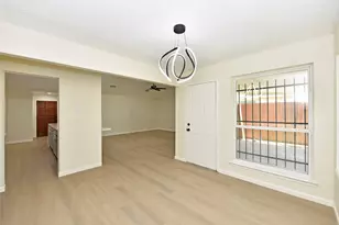 7034 River Bluff Dr, Houston, TX 77085 - Photo 15