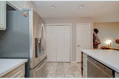 2425 Holly Hall Street #D56, Houston, TX 77054 - Photo 15