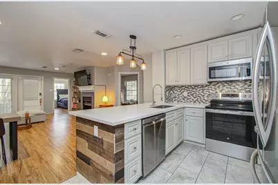 2425 Holly Hall Street #D56, Houston, TX 77054 - Photo 13