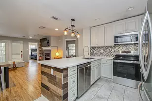 2425 Holly Hall St, Houston, TX 77054 - Photo 13