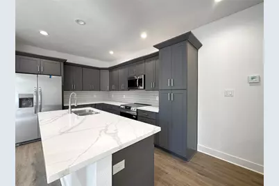 5427 Bellfort Avenue #B, Houston, TX 77033 - Photo 11