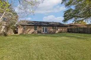 6223 Tiffany Dr, Houston, TX 77085 - Photo 35