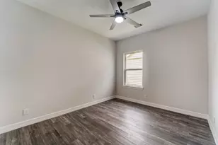 315 Apache Field Ln, La Marque, TX 77568 - Photo 15