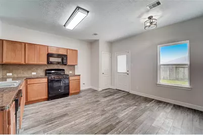 315 Apache Field Lane, La Marque, TX 77568 - Photo 11