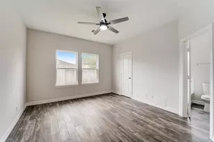315 Apache Field Ln, La Marque, TX 77568 - Photo 13