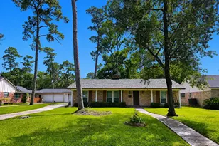 3040 Longwood Ln, Dickinson, TX 77539 - Photo 1