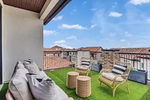 1228 Mosaico Ln, Houston, TX 77055 - Photo 1