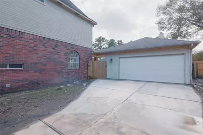 17527 Sandy Cliffs Drive, Houston, TX 77090 - Photo 47