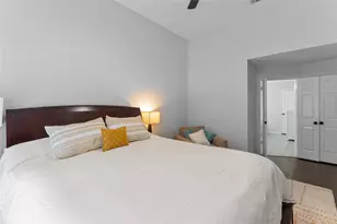 99 S Village Knoll Cir, The Woodlands, TX 77381 - Photo 25