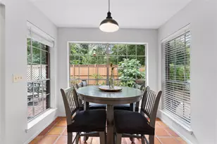 99 S Village Knoll Cir, The Woodlands, TX 77381 - Photo 23