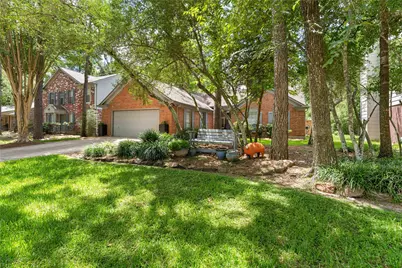 99 S Village Knoll Circle, The Woodlands, TX 77381 - Photo 39