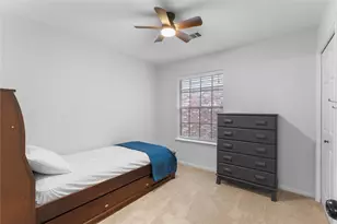 99 S Village Knoll Cir, The Woodlands, TX 77381 - Photo 33