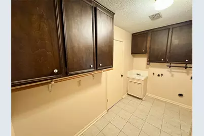 1221 Green Briar Drive, Huntsville, TX 77340 - Photo 11