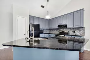 16289 Sun View Ln, Conroe, TX 77302 - Photo 7