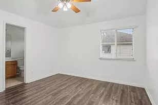 2710 Sienna Springs Dr, Pearland, TX 77584 - Photo 9