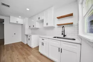 10418 Burman St, Houston, TX 77029 - Photo 11