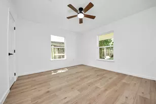 10418 Burman St, Houston, TX 77029 - Photo 21
