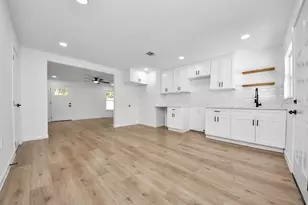 10418 Burman St, Houston, TX 77029 - Photo 9