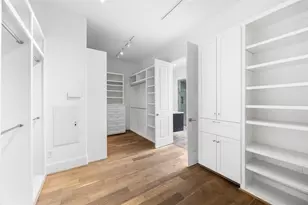 11107 Savannah Oaks Ln, Houston, TX 77043 - Photo 31