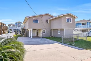 21709 Deaf P Smith Dr, Galveston, TX 77554 - Photo 35