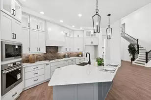 1736 Howler Wy, Montgomery, TX 77316 - Photo 11