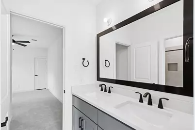 1736 Howler Way, Montgomery, TX 77316 - Photo 33