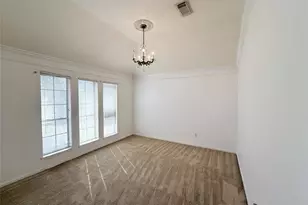 9221 Desirable Dr, La Porte, TX 77571 - Photo 9