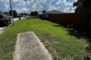 3163 Roe Dr, Houston, TX 77087 - Photo 17