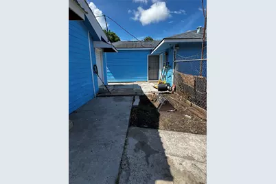 3163 Roe Drive, Houston, TX 77087 - Photo 3