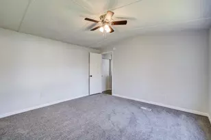 13419 Commander Cir, Willis, TX 77318 - Photo 11