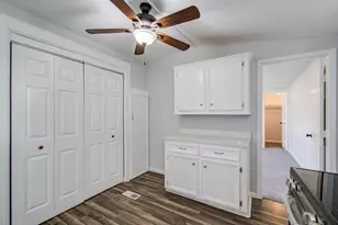 13419 Commander Cir, Willis, TX 77318 - Photo 9