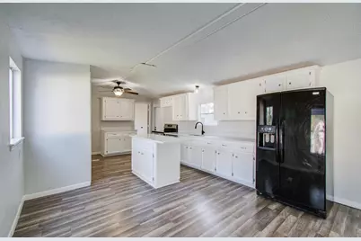 13419 Commander Circle, Willis, TX 77318 - Photo 5