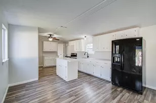 13419 Commander Cir, Willis, TX 77318 - Photo 5