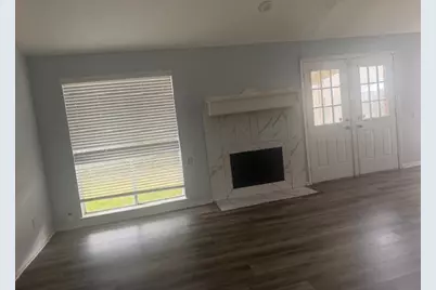 111 Kings Court, Stafford, TX 77477 - Photo 11