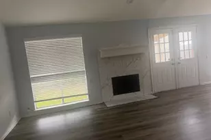 111 Kings Ct, Stafford, TX 77477 - Photo 11