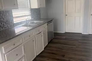 111 Kings Ct, Stafford, TX 77477 - Photo 7