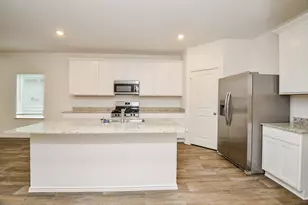 3806 Axyl Run Ct, Fulshear, TX 77441 - Photo 7