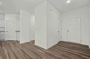 31039 Gayle Prairie Oaks St, Waller, TX 77484 - Photo 5