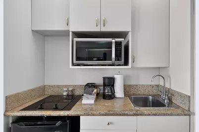 5220 Seawall Boulevard #532D, Galveston, TX 77551 - Photo 9