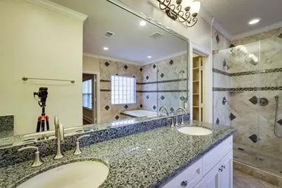 4324 Ione Street, Bellaire, TX 77401 - Photo 21